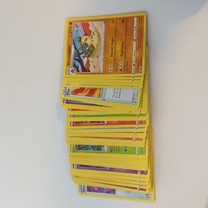 100 Pokemon Cards